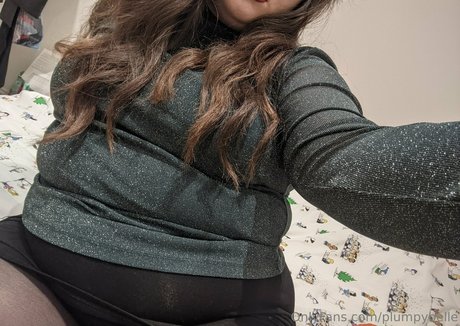 plumpybelle Nackt auf OnlyFans