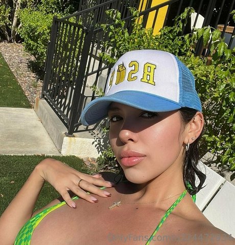 bad pitch OnlyFans nackt