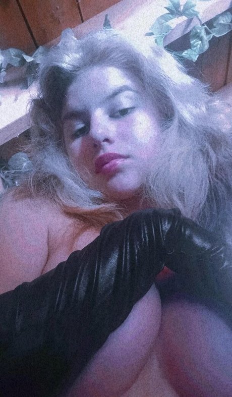 StrangeRabbit OnlyFans