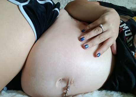 naughtysalamanderfree OnlyFans