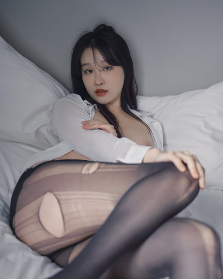 Lee Seol_ XXX OnlyFans