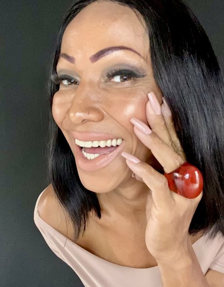 shemale 23cm Nacktbilder von OnlyFans geleakt