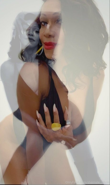 shemale 23cm NurlyFans-Pornos