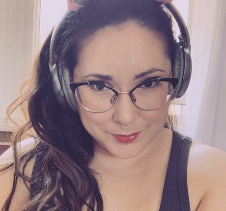 Penelope34J Nackt auf OnlyFans Leaks