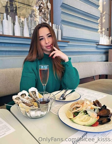 alicee kisss Porn OnlyFans Leaks