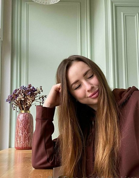 alicee kisss OnlyFans Model Fotos