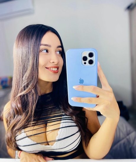 Seleneitor Leaks von Nacktbildern auf OnlyFans