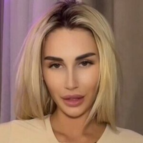 Vika Devil OnlyFans Model Fotos