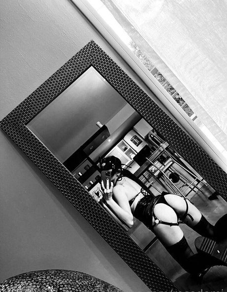 rosedomi Leaks von OnlyFans