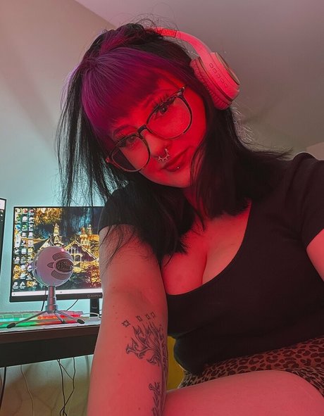 ladyhaleth OnlyFans nackte Brüste