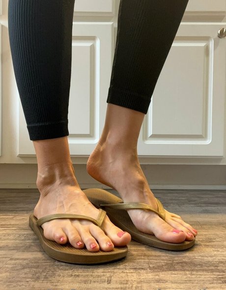 prettyfeet andface OnlyFans Nacktfotos