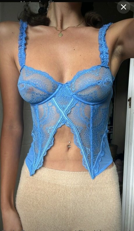 Natasha Maree Oben ohne OnlyFans