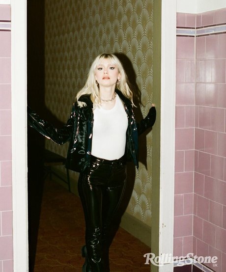 Maisie Peters OnlyFans Mega