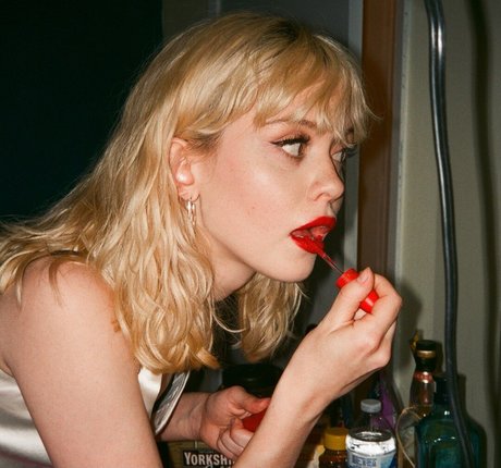 Maisie Peters OnlyFans kostenlos