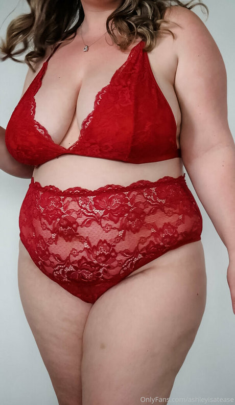 ashleytheteasefree OnlyFans Leaked