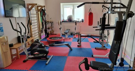 ladsfeetfree OnlyFans Sex