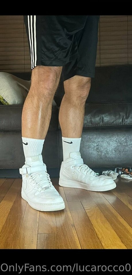 lucarocco07 OnlyFans Model Bilder