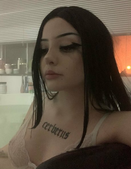 asmr krankenschwester onlyfans schön nackt Porträt