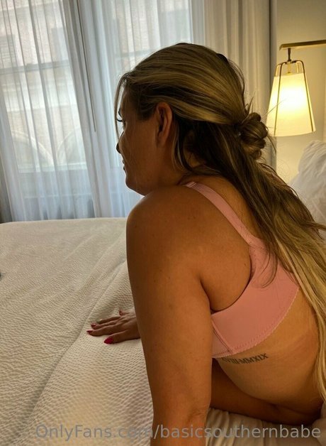 basicsouthernbabe OnlyFans nackt