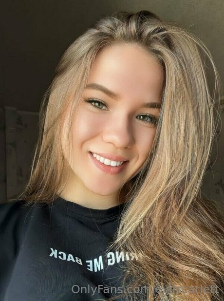 evilscarlett Nacktbilder von OnlyFans