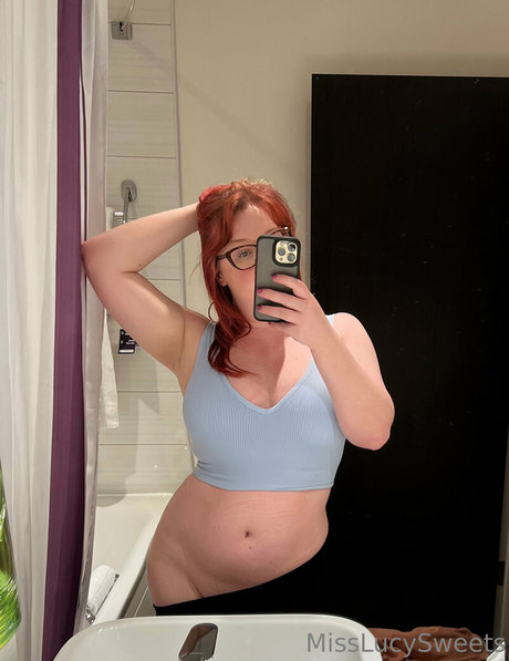 sweetlucyspage Strip OnlyFans