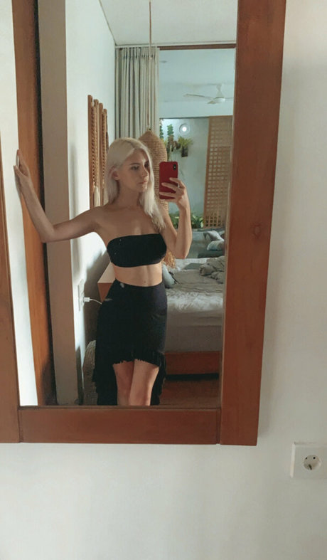 evaelfiefree OnlyFans Leak