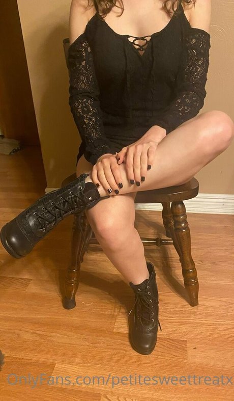 petitesweettreatx Nacktbilder OnlyFans geleakt