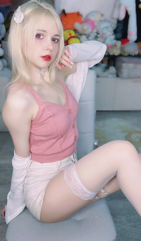 LENivayaAya OnlyFans nackt