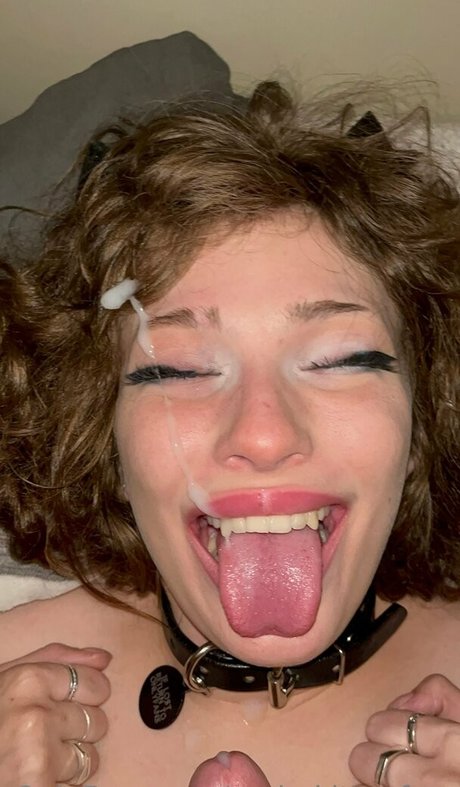 realmkittenfree OnlyFans Striptease