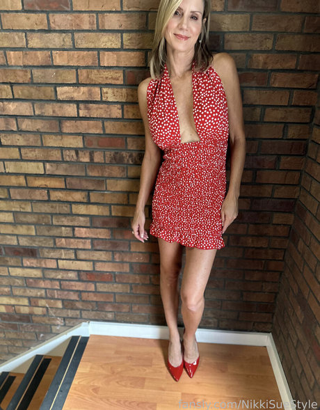 Nicole Suzanne OnlyFans Sex