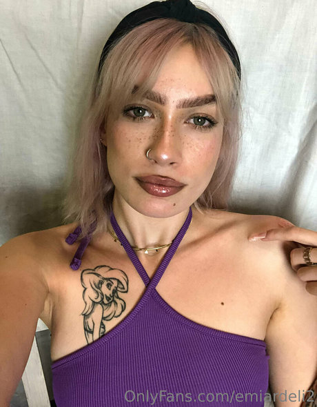 emiardeli2 Leaked OnlyFans Bilder