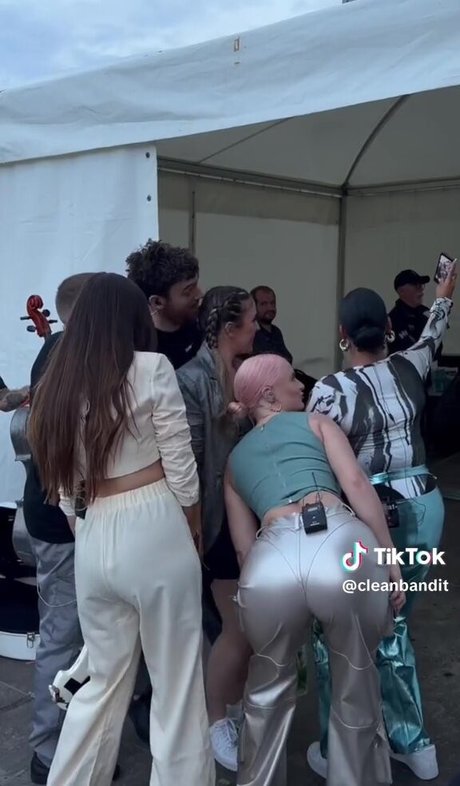 Grace Chatto Nacktbilder von OnlyFans