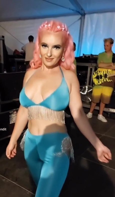 Grace Chatto OnlyFans Mega