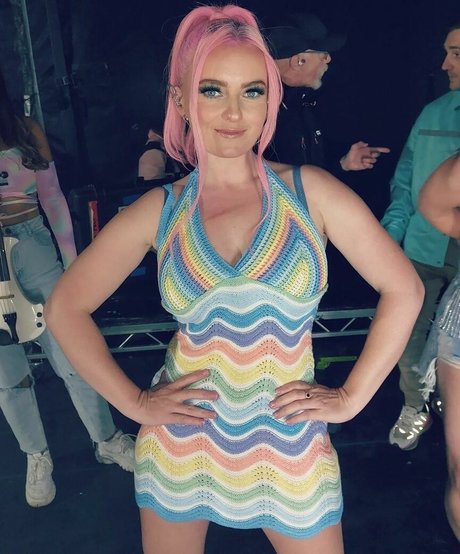 Grace Chatto OnlyFans nackte Brüste