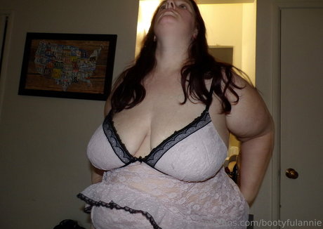 bootyfulannie OnlyFans-Bilder geleakt