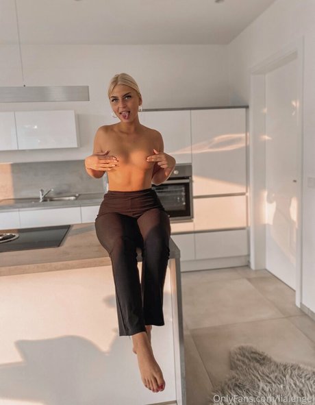 Lia Engel NurlyFans-Brüste