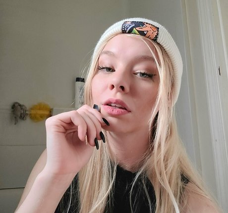 sativaskies OnlyFans Leak Pornografie