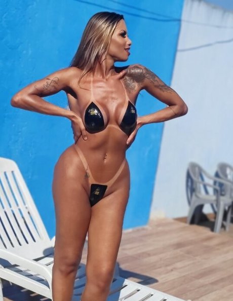 Carine Kishi Leak von OnlyFans