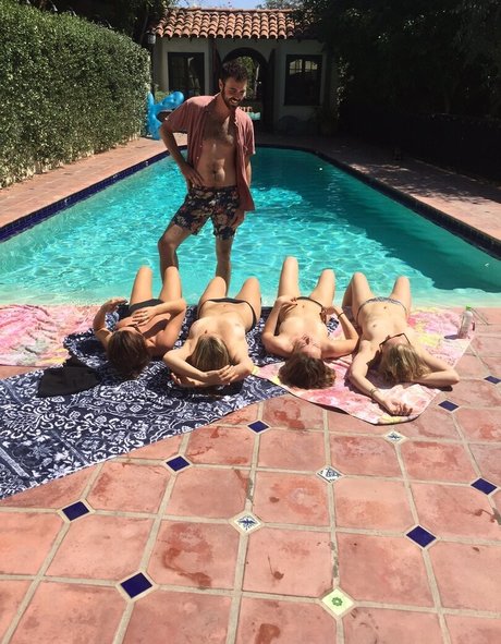 Dakota Johnson Model OnlyFans Foto