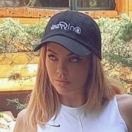 Dana Hamm NurlyFans-Pornoleaks