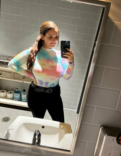 morgangallocomedy OnlyFans Leak