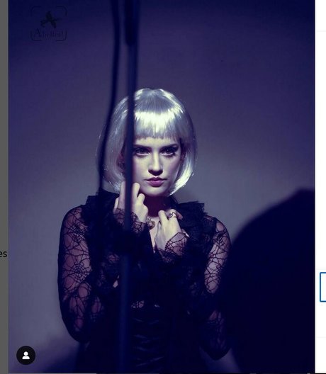 mama solo nur fans heiß nackt Professionell