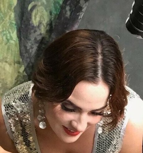 Ophelie Rullier OnlyFans Striptease