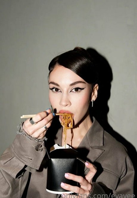 evavee Nacktbilder von OnlyFans