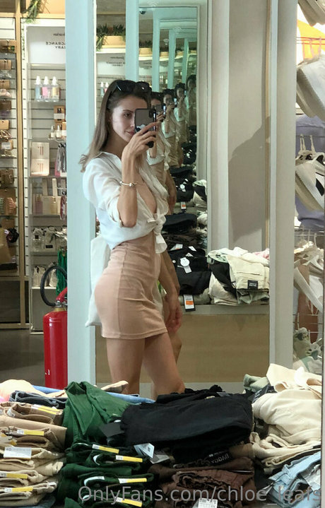 Chloe Leafs OnlyFans Porn