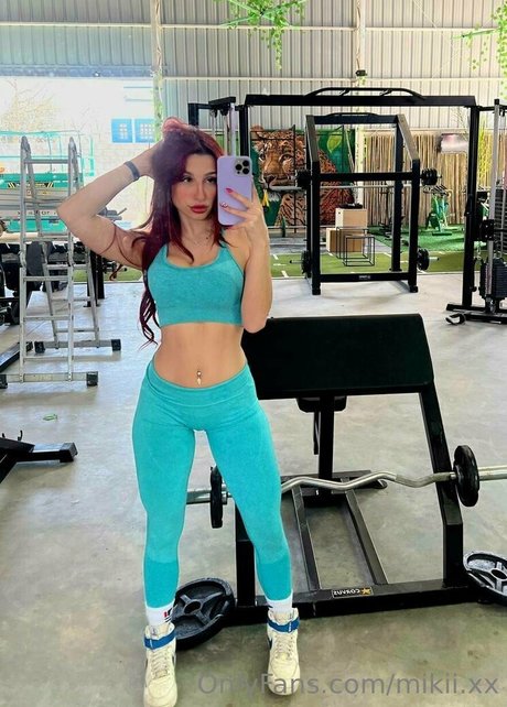 mikii xx OnlyFans-Leaks