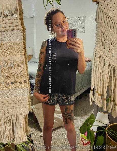 littlemissjuliaxxfree Nacktbilder geleakt OnlyFans