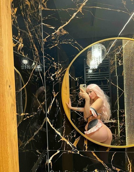 lolly christal priv Bilder OnlyFans