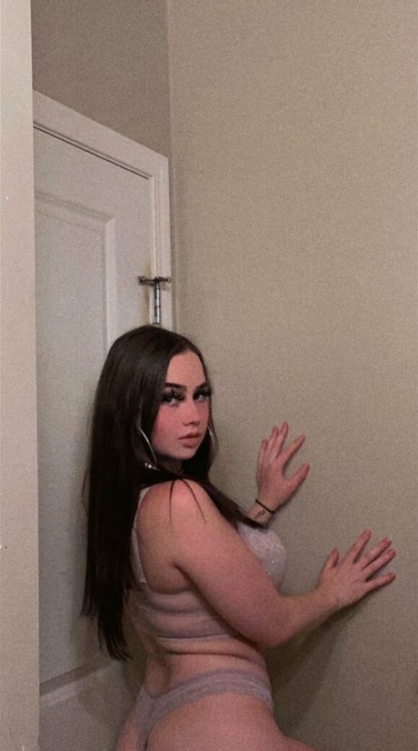 odessalee xo OnlyFans nackte Brüste