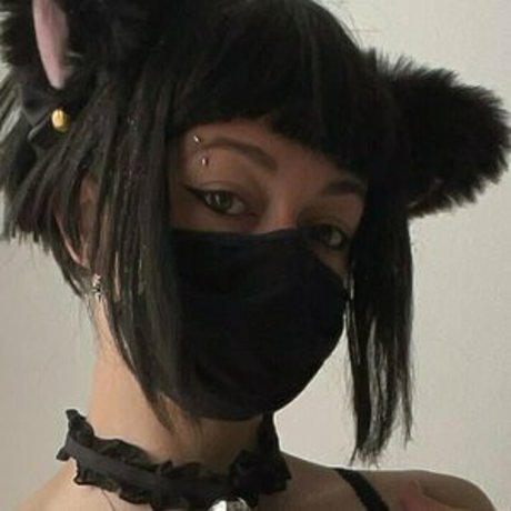 lilithlilgirl OnlyFans schlank